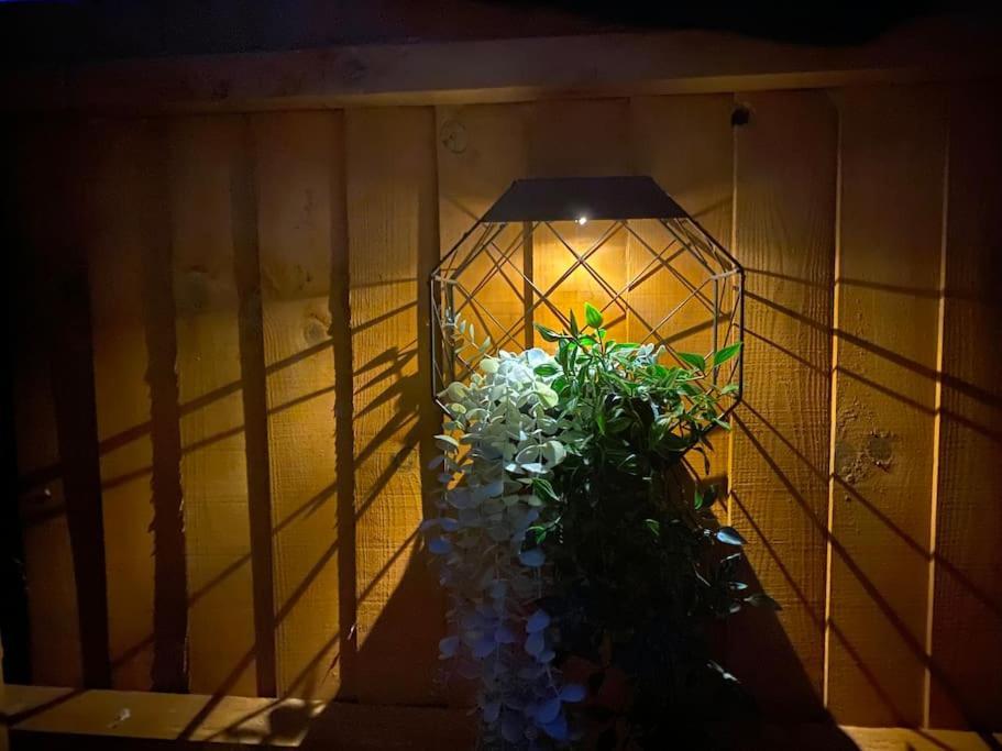 Stylish 1 Bedroom Studio Outdoor Area And Hot Tub Bournemouth Luaran gambar